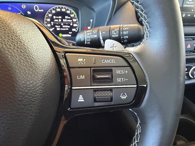 Honda ZR-V 2.0 i-MMD Hybrid Advance - fotka 21 z 32