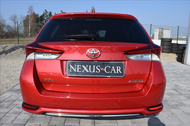 Toyota Auris 1,2 i 85KW XENONY AUTOMAT ALU - fotka 6 z 55