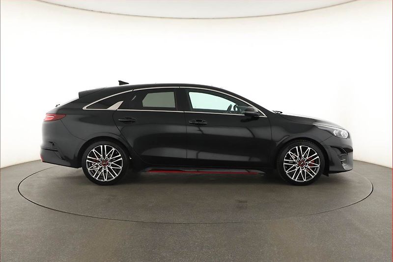 Kia Pro_Ceed (2024) GT 1.6 T-GDI - fotka 6 z 21