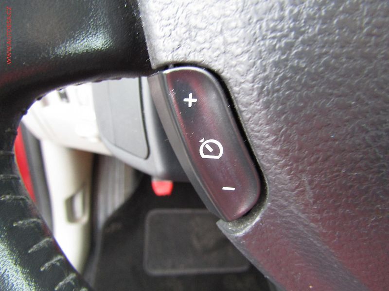 Renault Modus (2005) 1.6i, AC - fotka 13 z 18