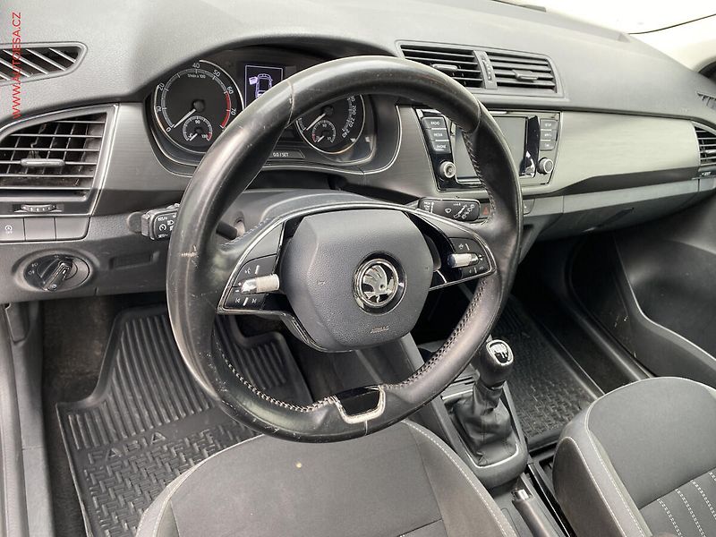 Škoda Fabia (2021) 1.0 TSi, 1.maj,ČR, Ambition - fotka 12 z 17