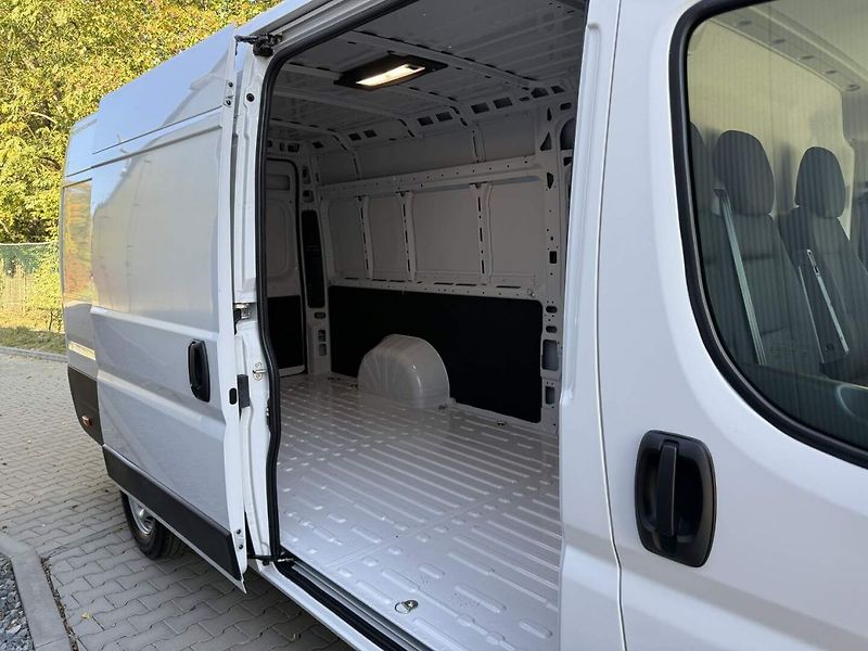 Fiat Ducato (2026) MAXI 2,2 MTJ 180k 6MT Van 3,5t - fotka 16 z 18