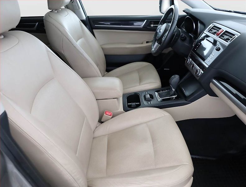 Subaru Outback (2016) 2.5 i, 4X4, Automat - fotka 7 z 21