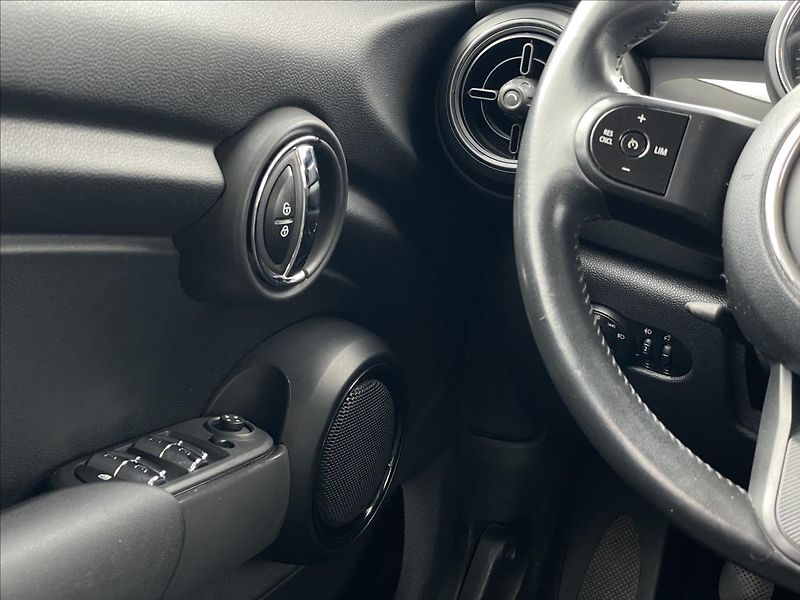 Mini Cooper 1,5 PDC - fotka 13 z 22