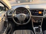 Volkswagen T-Roc (2021) Design 1.0 TSI 81kW - náhled 15