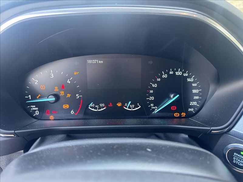 Ford Focus 2,0 TDCi Active - fotka 16 z 22