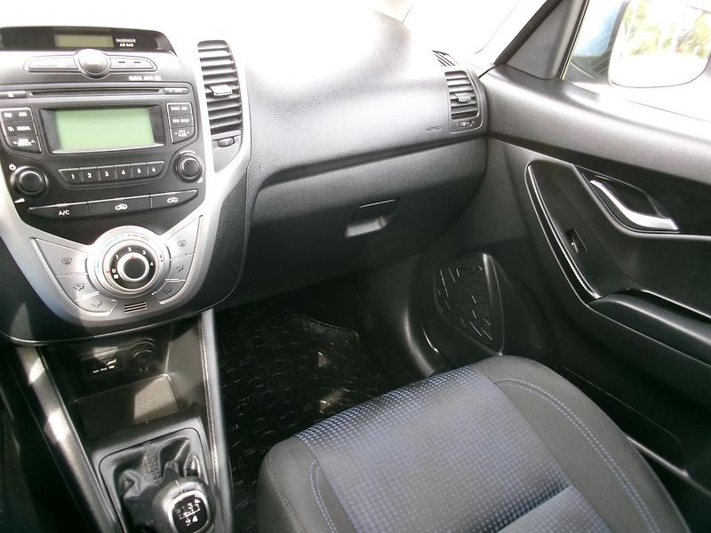 Hyundai ix20 (2013) 1.4  CVVT KOUPENO ČR,1.MAJITEL - fotka 10 z 10
