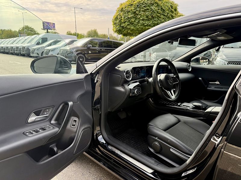 Mercedes-Benz CLA (2022) 250 e - fotka 19 z 38