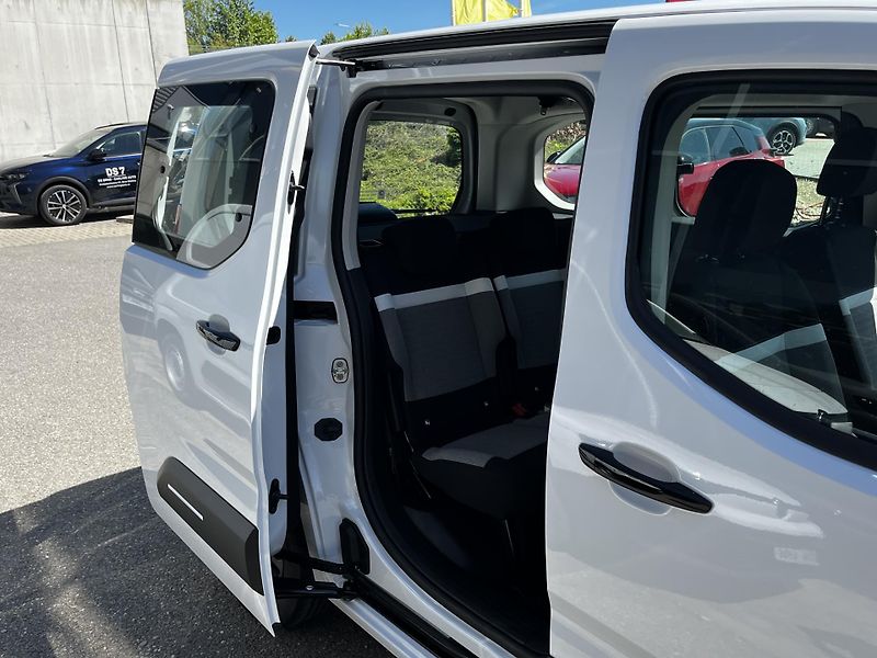 Citroën Berlingo (2026) PLUS Diesel 100k Manual  - fotka 20 z 20