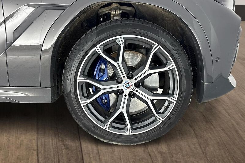 BMW X6 xDrive40d - fotka 5 z 13