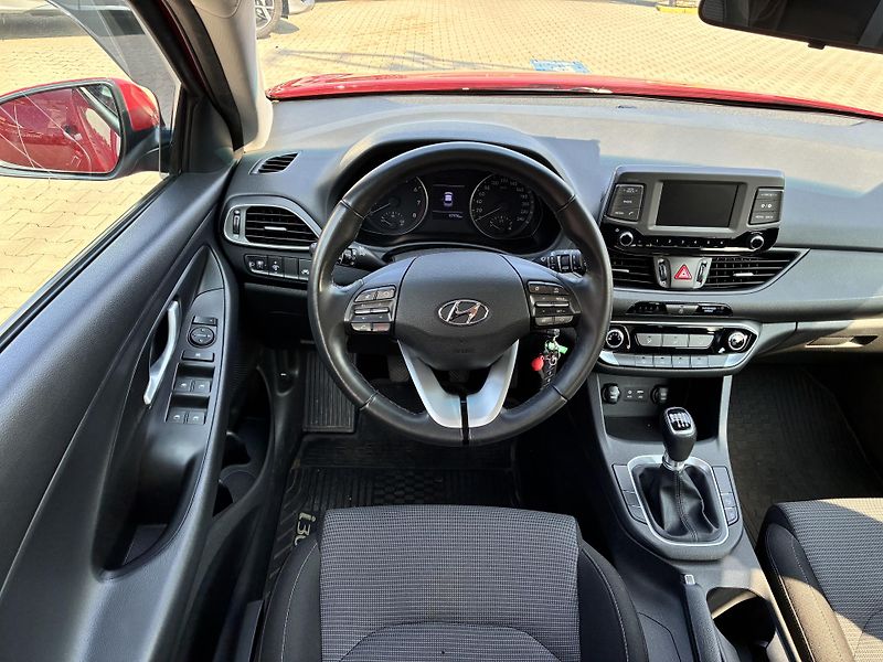 Hyundai i30 WG 1.0T-GDi 88kW REZERVACE - fotka 15 z 29