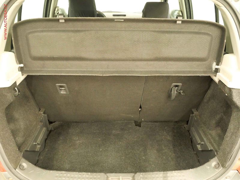 Suzuki Swift (2008) 1.3i, AC, STK9/28 - fotka 7 z 19