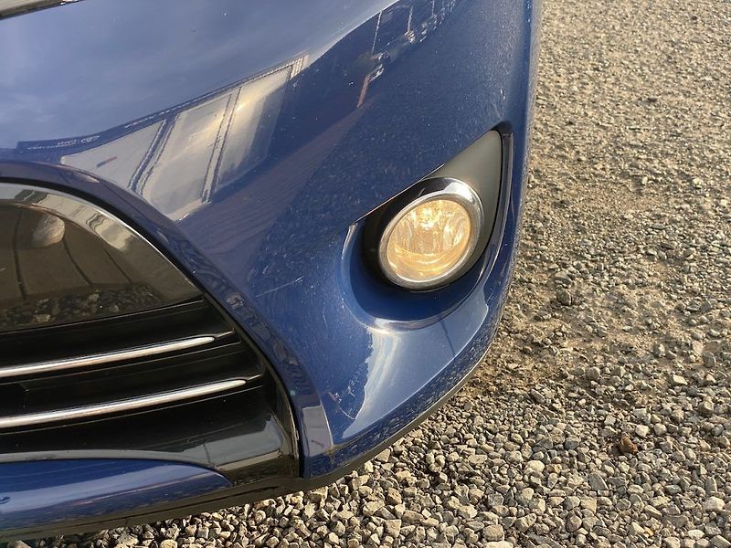 Toyota Verso 1.8i, ČR-1m, Trend, tažné - fotka 9 z 17