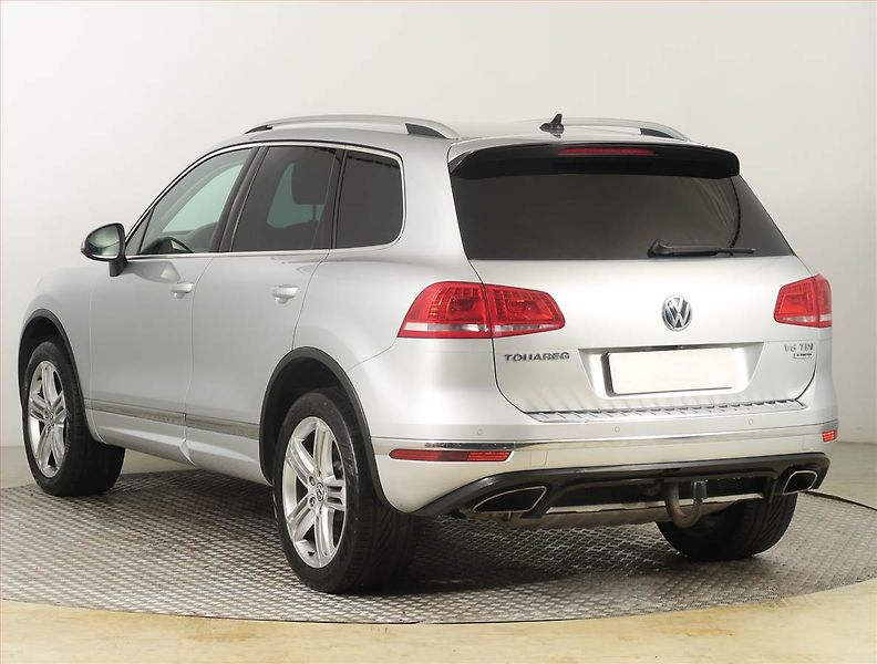 Volkswagen Touareg (2015) 3.0 TDI - fotka 4 z 31