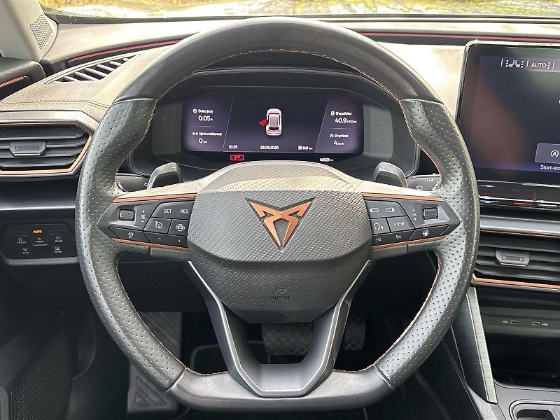 Cupra Formentor (2024) 1.5 TSI DSG - fotka 19 z 32