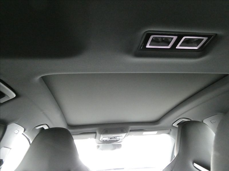 Cupra Terramar 2,0 VZ 2.0 TSi 195kW DSG 4WD - fotka 21 z 45