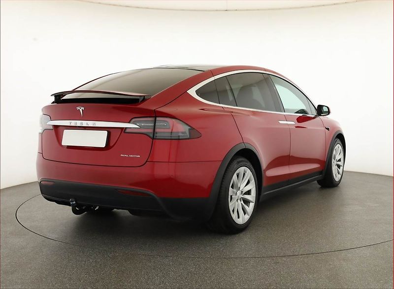 Tesla Model X (2020) Long Range Plus, SoH 93% - fotka 5 z 25