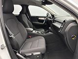 Volvo XC40 B4 AWD MOMENTUM PRO CZ - náhled 19