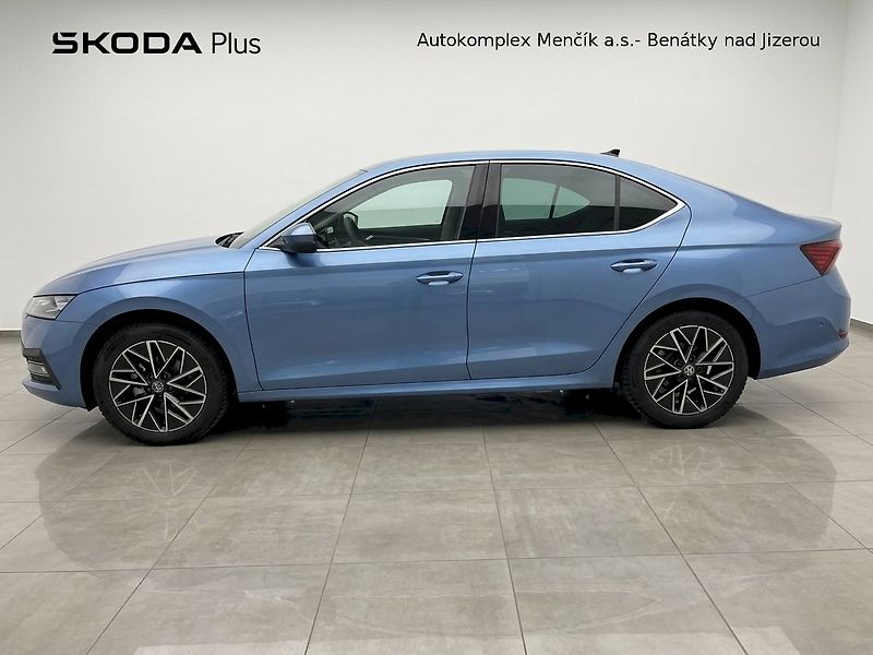 Škoda Octavia (2025) M-HEV TOP SELEC TS 110/1.5 A7F - fotka 3 z 21
