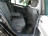 Volkswagen Golf 1,6 TDi 77kW serviska, xenony - náhled 27