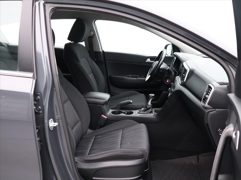 Kia Sportage 1.6 GDi 97 kW Aut.klima - fotka 11 z 27