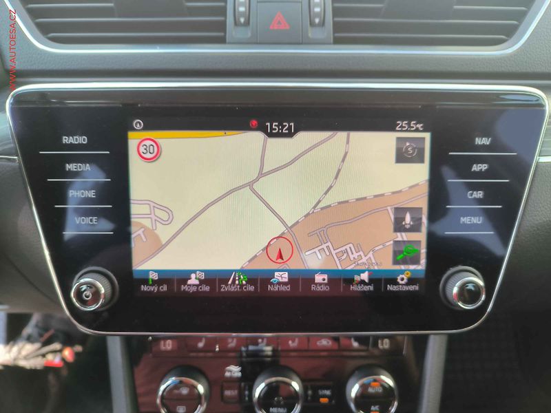 Škoda Superb (2020) 2.0TDi, Style, DSG, LED, TZ - fotka 14 z 22
