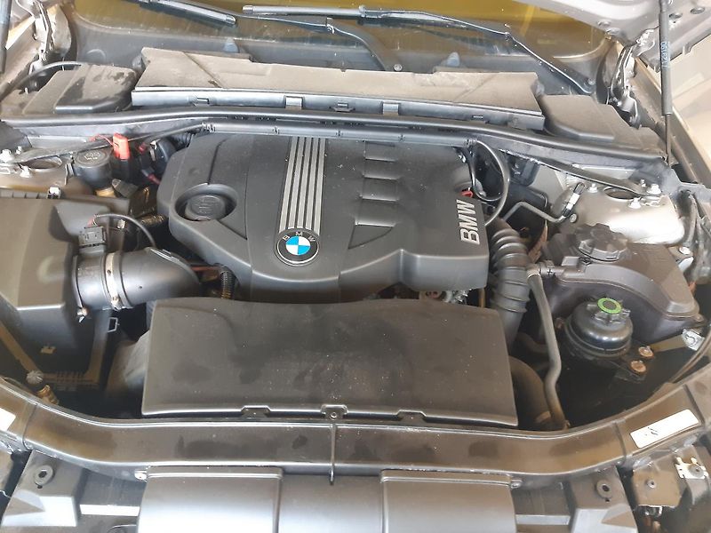 BMW Řada 3 320 XDRIVE  - fotka 22 z 22