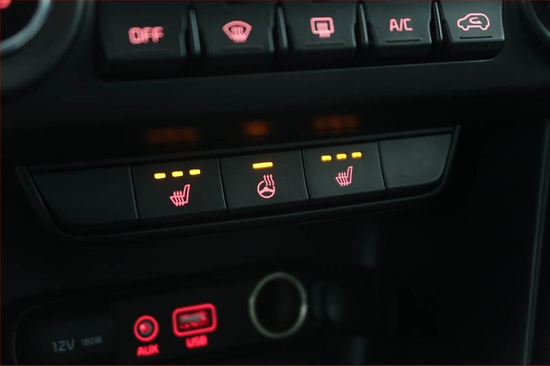Kia Sportage (2018) 1.6 GDI, ČR,1.maj, Serv.kniha - fotka 15 z 18