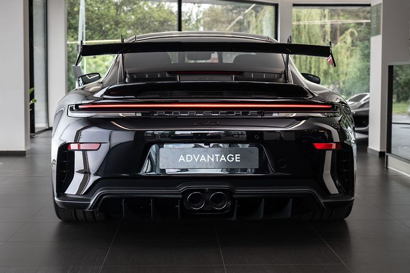 Porsche 911 Weissach - fotka 3 z 24