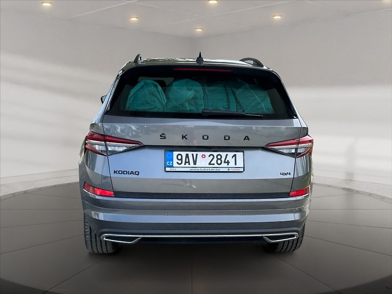 Škoda Kodiaq 2,0 TDI 147 Sportline 4x4 DSG - fotka 5 z 11