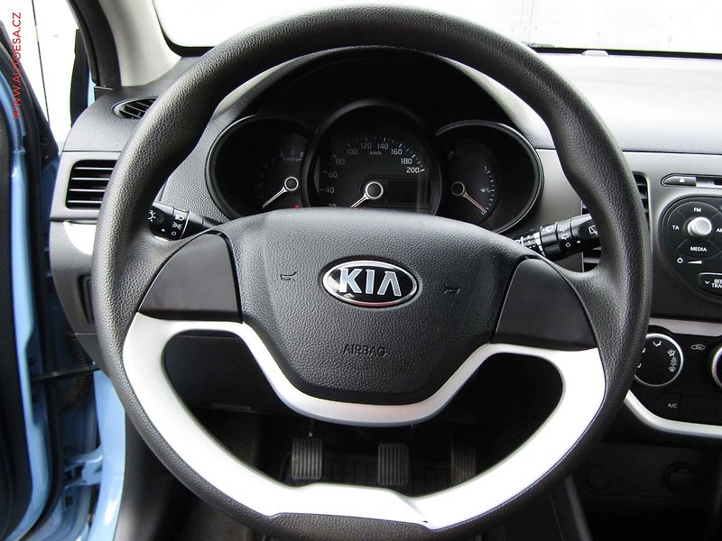 Kia Picanto (2014) 1.0i, ČR, AC, zmk. řazení - fotka 14 z 15