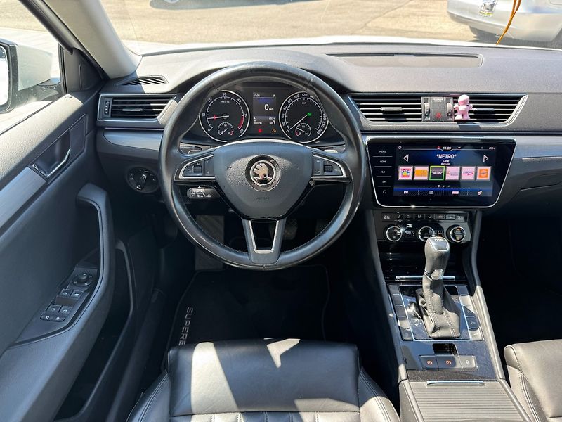 Škoda Superb (2018) 2,0 Tdi 110 Kw DSG STYLE + - fotka 14 z 32