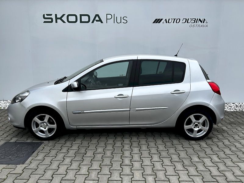 Renault Clio (2011) 1.2 16V 55kW MP5 Authentique - fotka 3 z 26