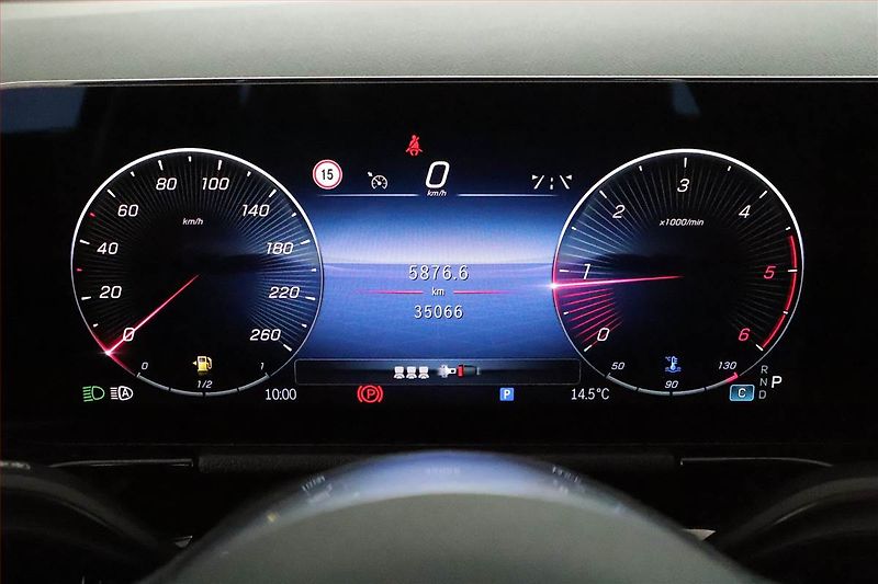 Mercedes-Benz GLA (2024) 200 d 4MATIC - fotka 8 z 21