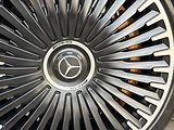 Mercedes-Benz EQS 53 4MATIC+ Electric Art Editio - náhled 27