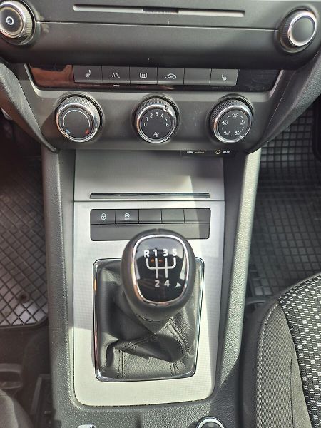 Škoda Octavia 1,6 TDI 81kW Ambition plus, CZ - fotka 18 z 18