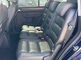 Volkswagen Touran (2011) 2.0 TDi, DSG, bixen, park - náhled 10