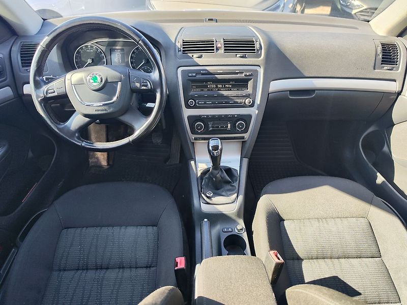 Škoda Octavia 2.0 TDi/103kW Elegance - fotka 12 z 26