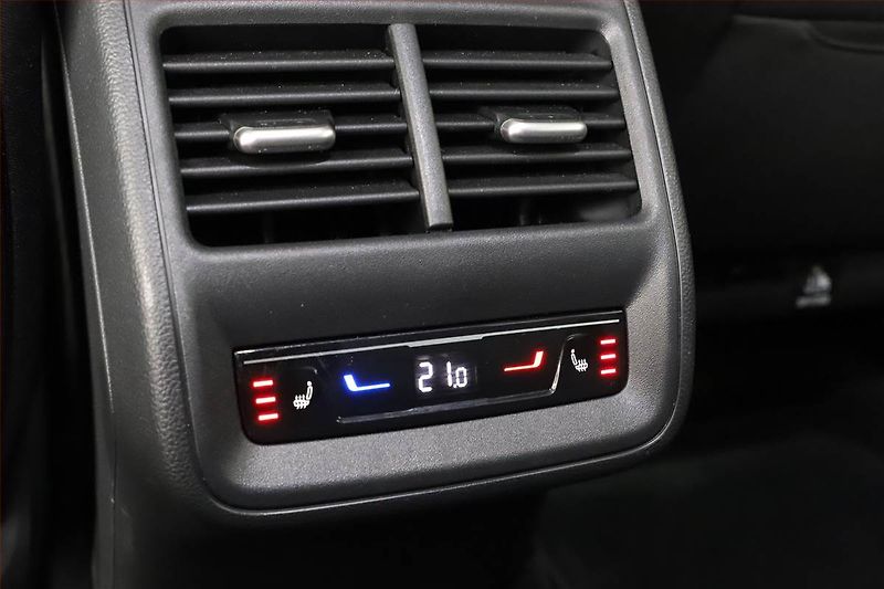 Škoda Superb (2025) 1.5 TSI mHEV, Selection - fotka 12 z 20