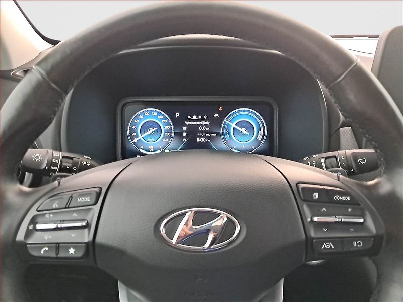 Hyundai Kona (2022) Electric 39 kWh, SoH 100% - fotka 16 z 18