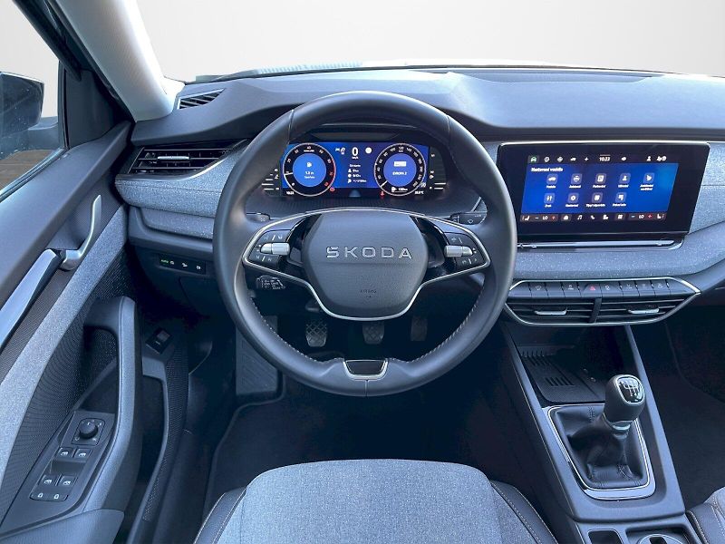 Škoda Octavia (2025) 1.5 TSI 110 kW Top Selection - fotka 6 z 34