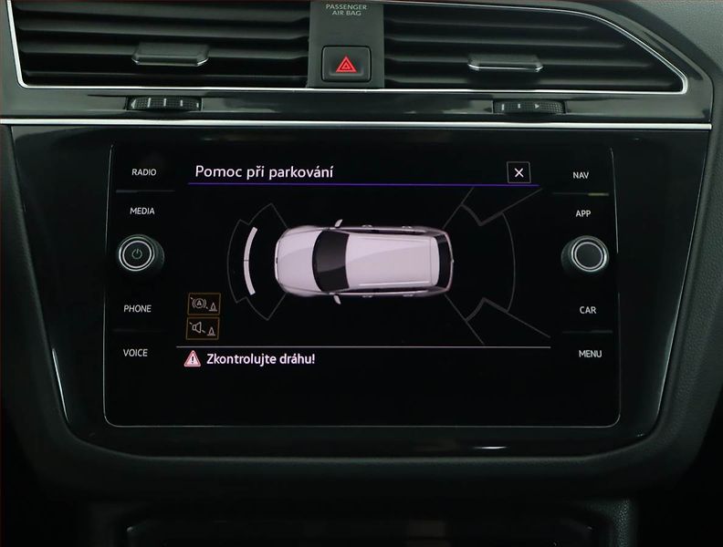 Volkswagen Tiguan (2023) R-Line 2.0 TDI - fotka 15 z 17