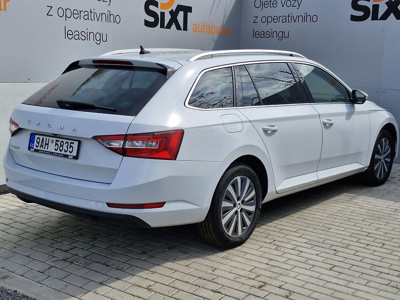 Škoda Superb  IIIF Style 2,0 TDI (110 kW - fotka 3 z 6