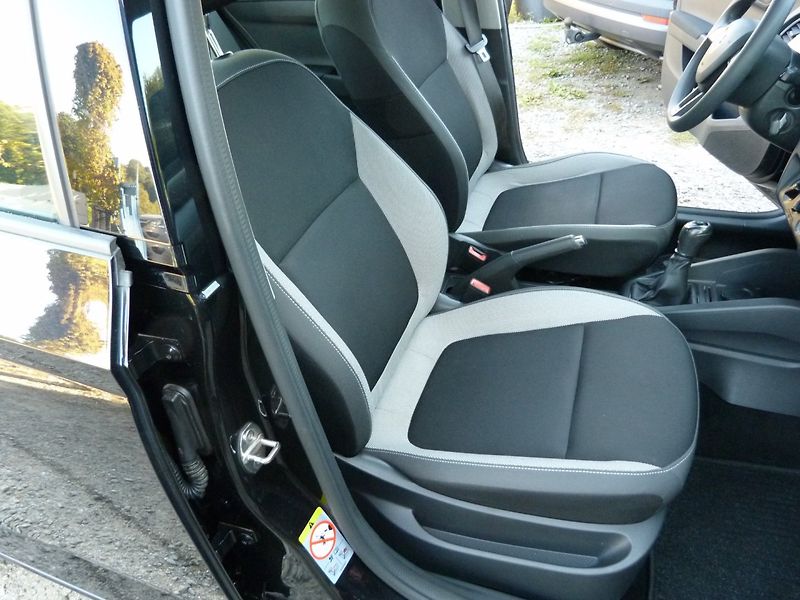Škoda Fabia 1.0 TSI - fotka 12 z 24