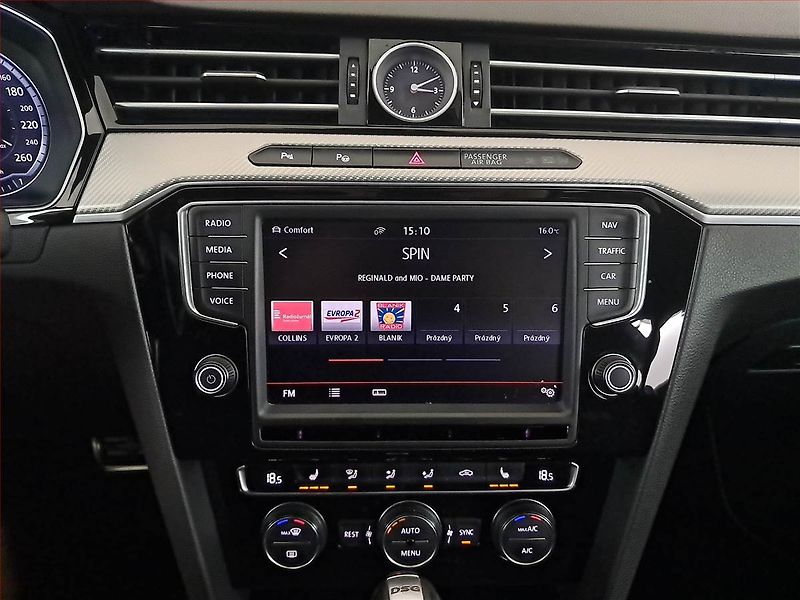 Volkswagen Passat (2016) R-Line 2.0 BiTDI, 4X4 - fotka 12 z 20