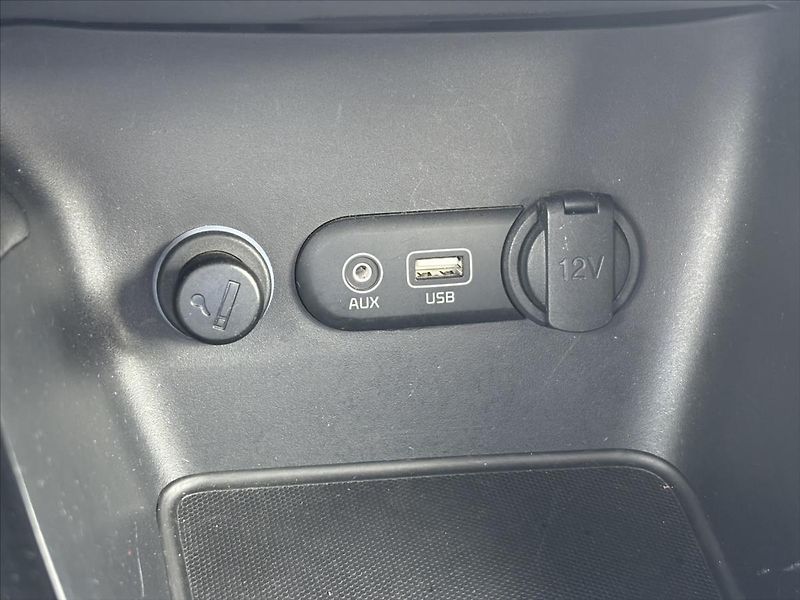 Kia Ceed 1,0 TGDi GT Line NAVI KAMERA - fotka 23 z 38