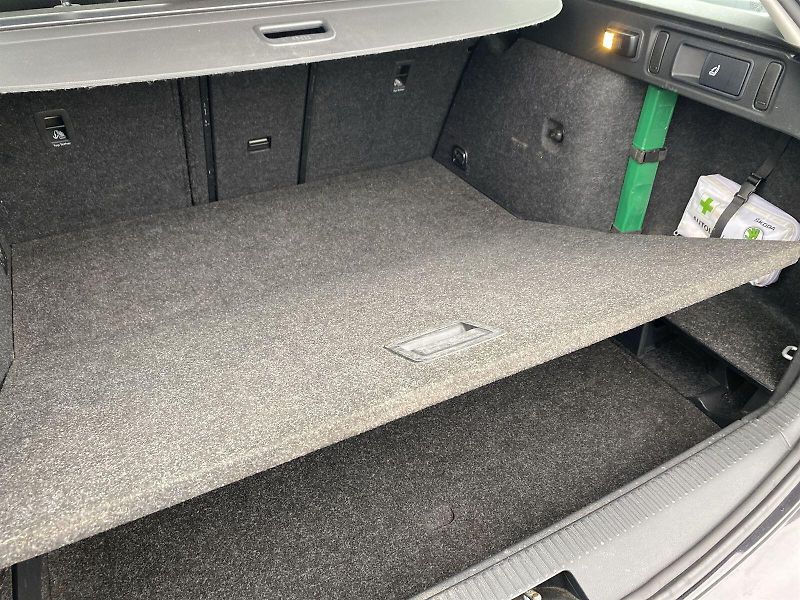 Škoda Octavia (2017) Combi 2.0 TDI DSG Ambition+ - fotka 28 z 34