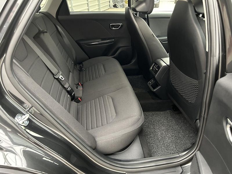 Kia K4 1.6 T-GDi EXCLUSIVE 110 KW (20 - fotka 26 z 31