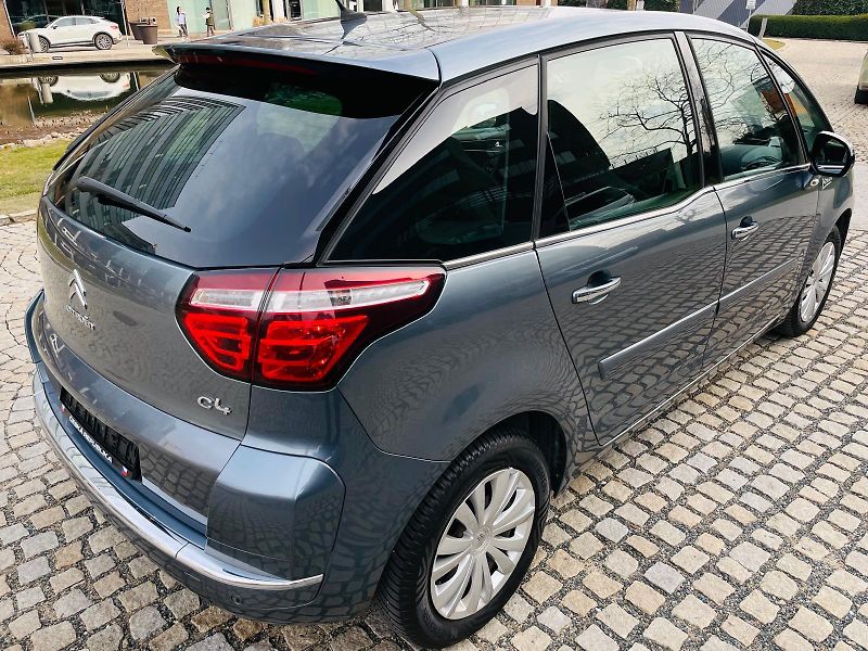 Citroën C4 Picasso 1.6i 88KW MANUÁL LED SENZORY - fotka 11 z 44