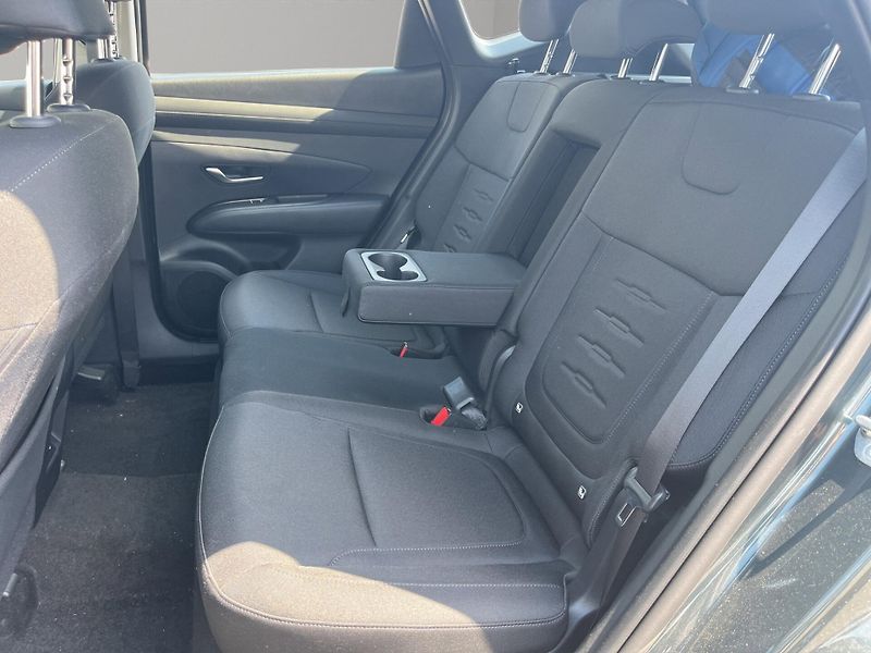 Hyundai Tucson (2025) SMART 1.6T-GDi 117kW, ČR, 1.ma - fotka 23 z 25